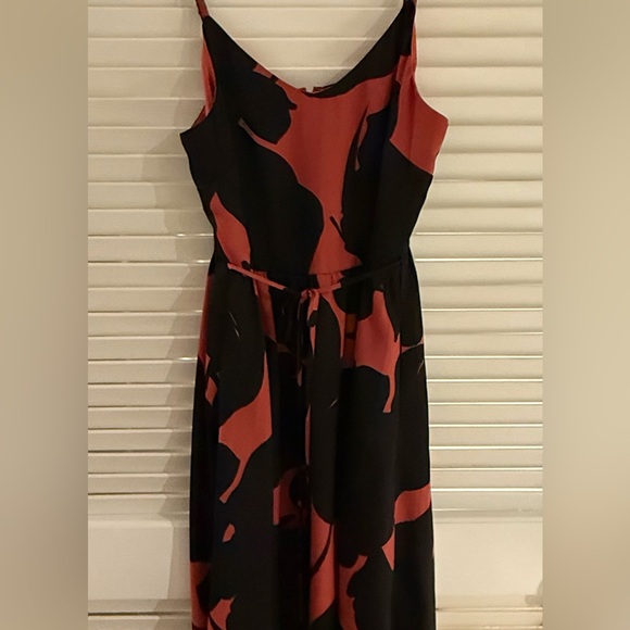 Strappy LOFT Midi dress - Picture 2 of 8